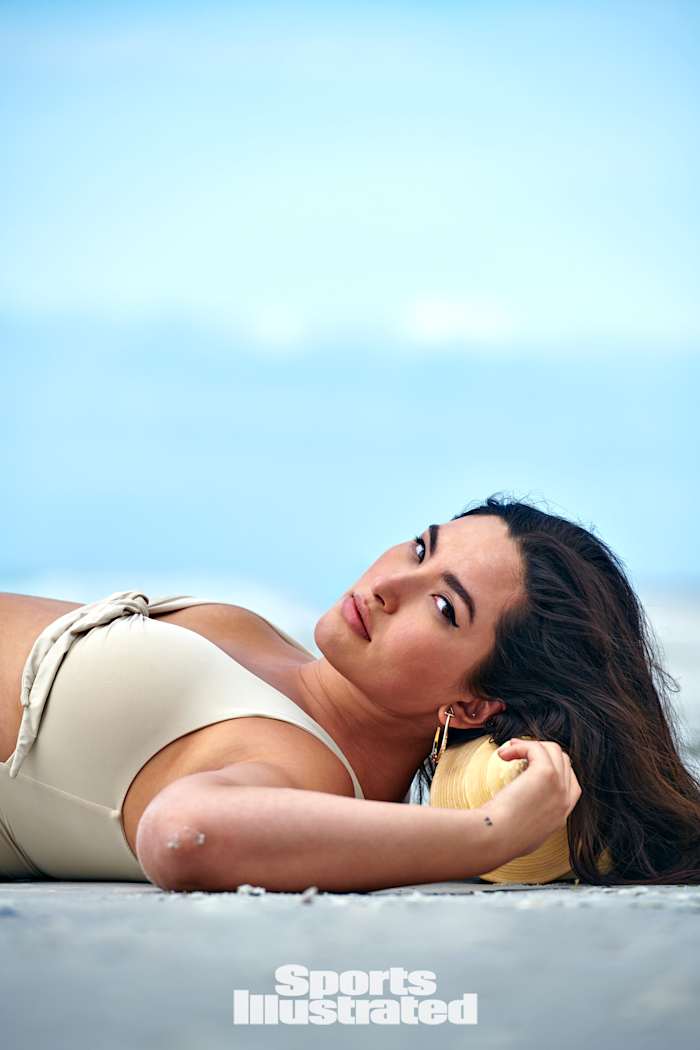 X163483_TK5_00271WMweb